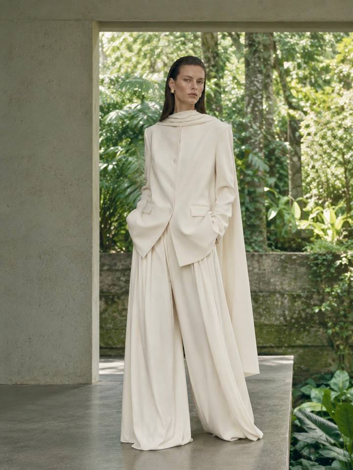 THE ÉLISE BLAZER
